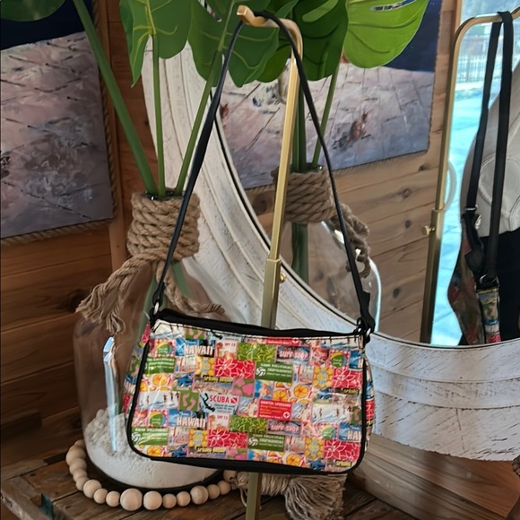 Relic Handbags - Vintage 90s surfer bag
